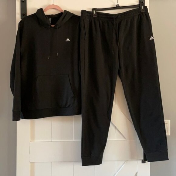 ❌Final Reduction❌NWT Adidas Hoodie and joggers size XL - Picture 1 of 7